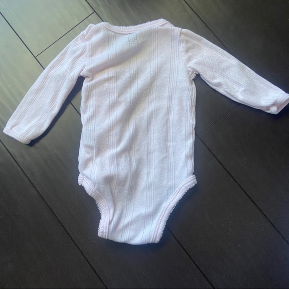 Carter’s baby girl 3 count heart onesies & striped leggings bundle size 6M - Picture 6 of 13